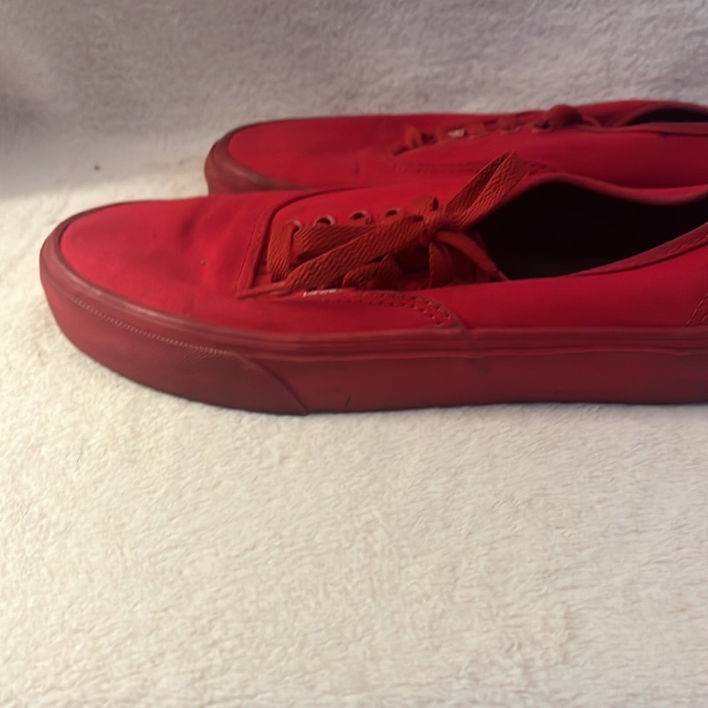 Vans - Picture 3 of 6
